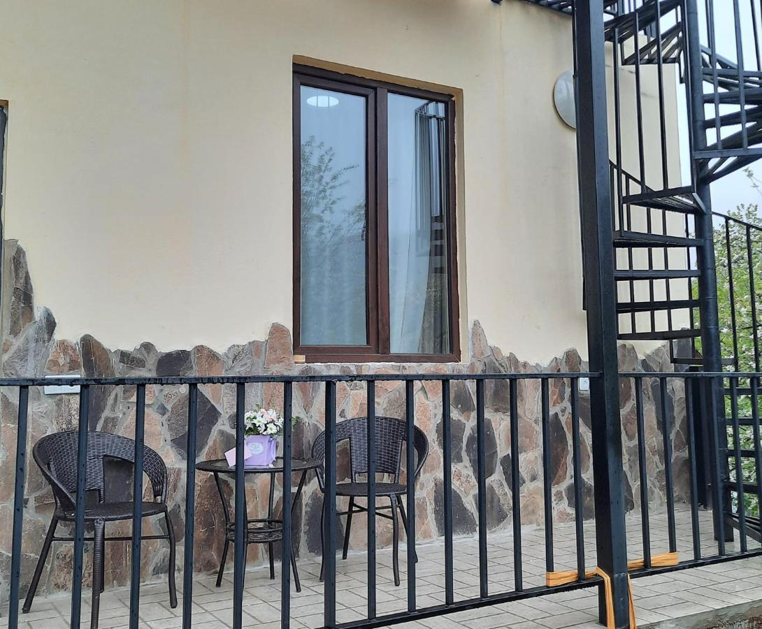 Guest House Bochora Боржоми Екстериор снимка